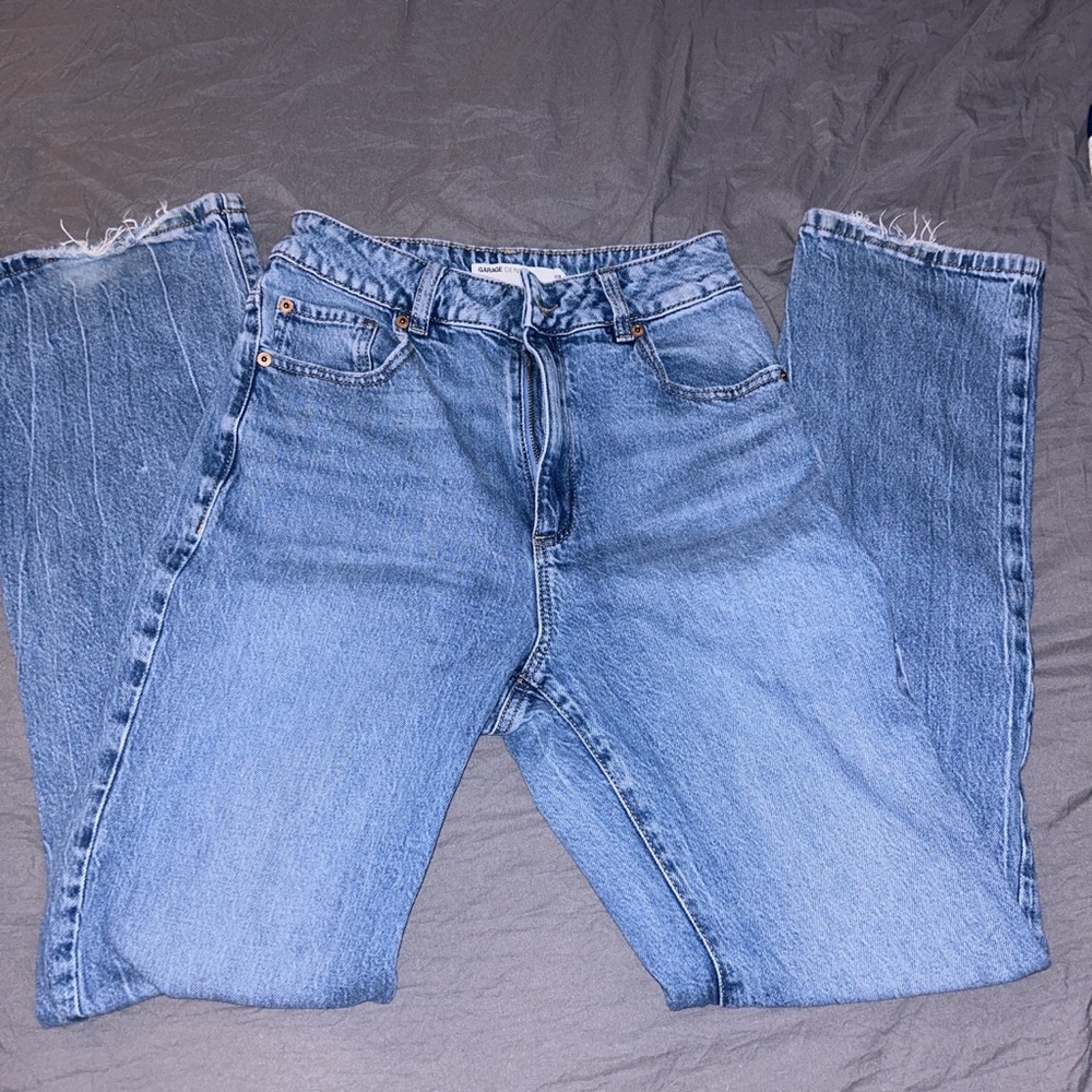 Baggy blue jeans<3